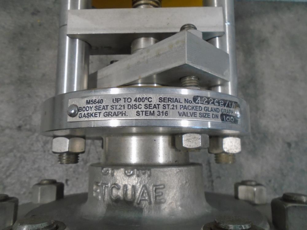 Shaw 4" 300# CF8M Globe Valve M5640